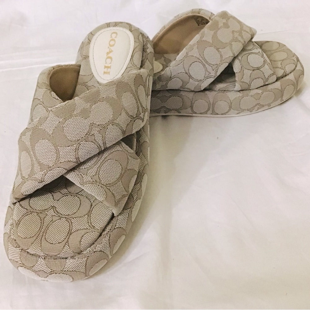 COACH Penelope Bubble Flatform Sandals - Picture 6 of 10